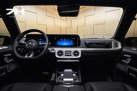 Mercedes-Benz G63 10 of 25