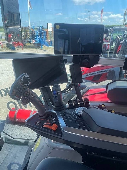 Massey Ferguson 9S.425/Dyna-VT/Demo/Frontlyft 13 of 13
