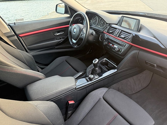 BMW 320d 9 of 17