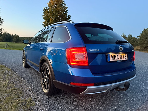 Skoda Octavia Scout 24 of 27