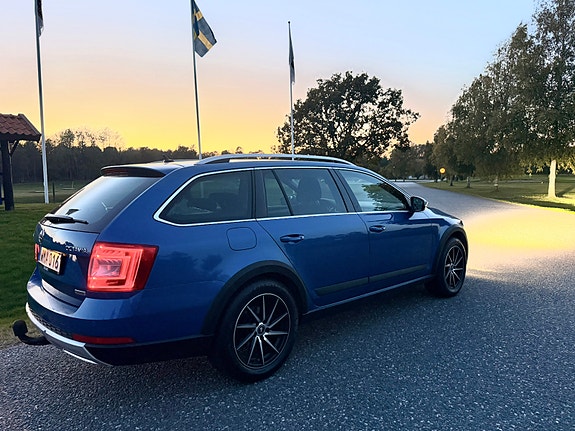 Skoda Octavia Scout 9 of 27