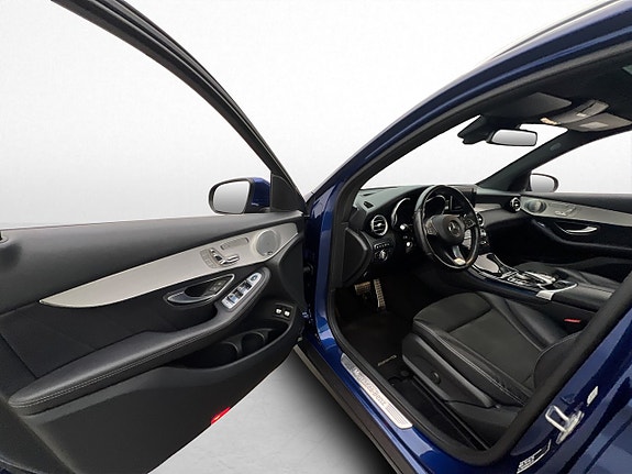 Mercedes-Benz GLC350 e 8 of 30