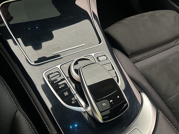 Mercedes-Benz GLC350 e 27 of 30