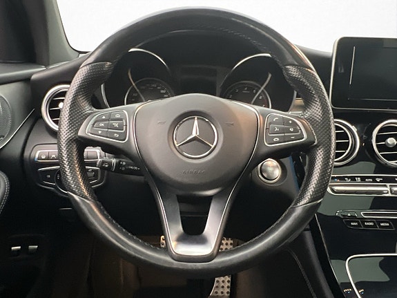 Mercedes-Benz GLC350 e 11 of 30
