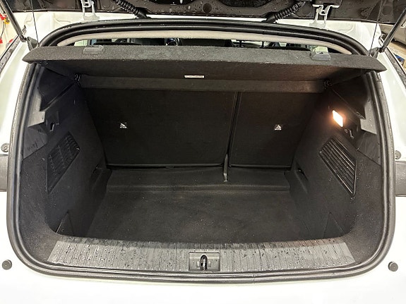 Renault Megane E-Tech 13 of 14