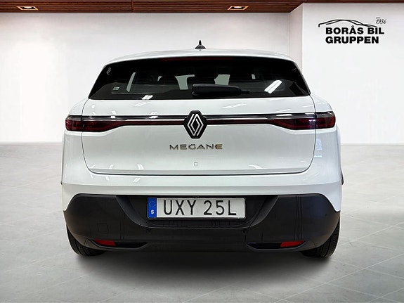 Renault Megane E-Tech 7 of 14