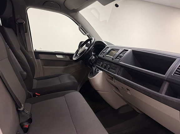Volkswagen Transporter 9 of 16