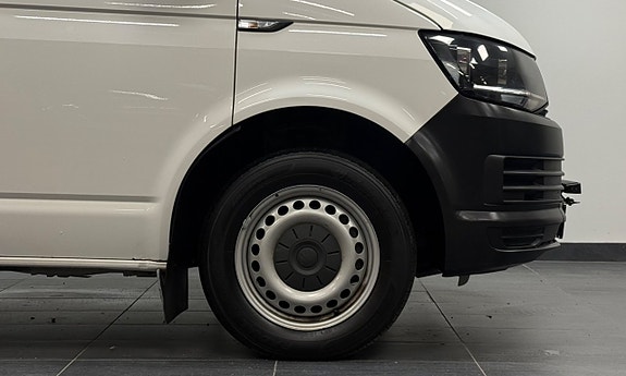 Volkswagen Transporter 5 of 16