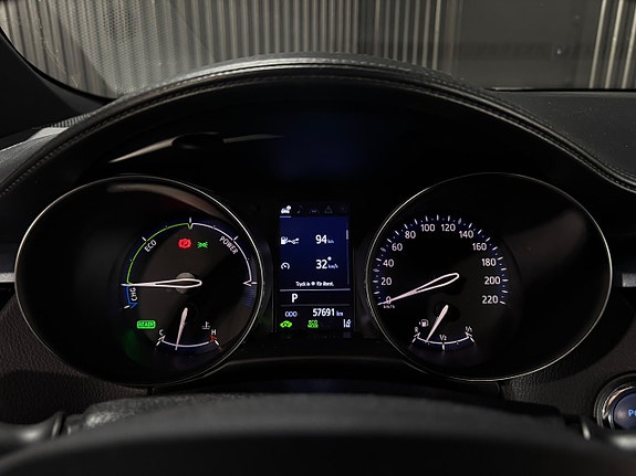 Toyota C-HR 11 of 18