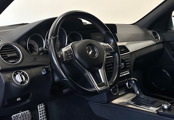 Mercedes-Benz C220 6 of 13