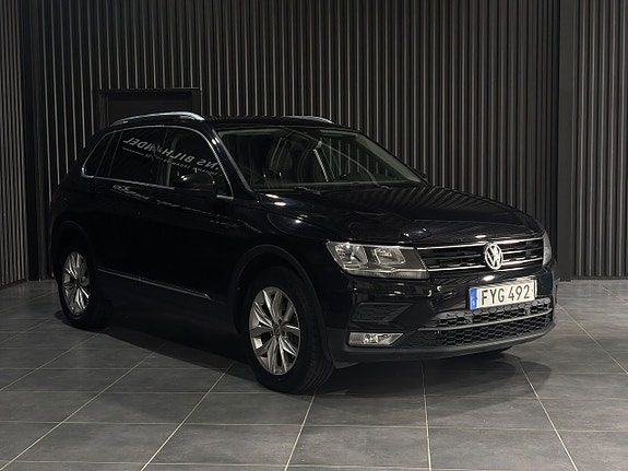 Volkswagen Tiguan 3 of 21