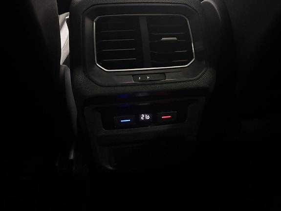 Volkswagen Tiguan 18 of 21