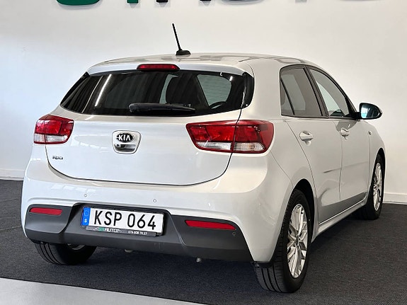 Kia Rio 4 of 14