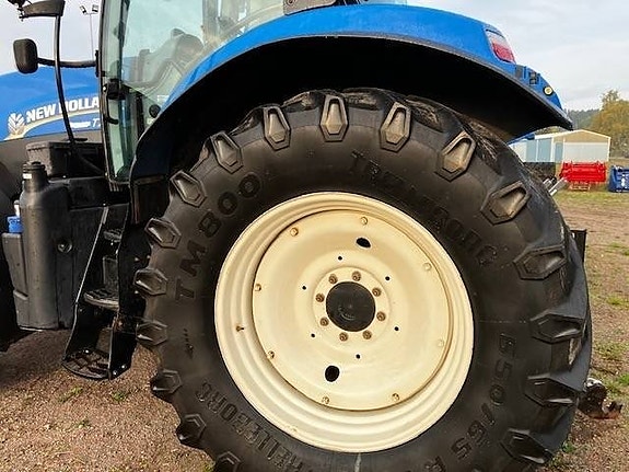 New Holland T 7.200 PC 2 of 18