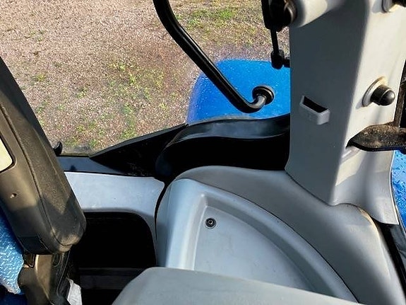 New Holland T 7.200 PC 17 of 18