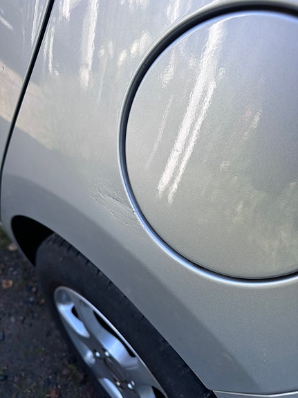 Hyundai i10 5 of 8