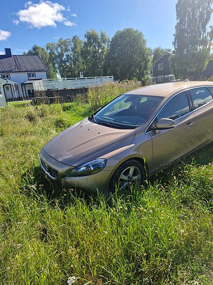 Volvo V40 4 of 4