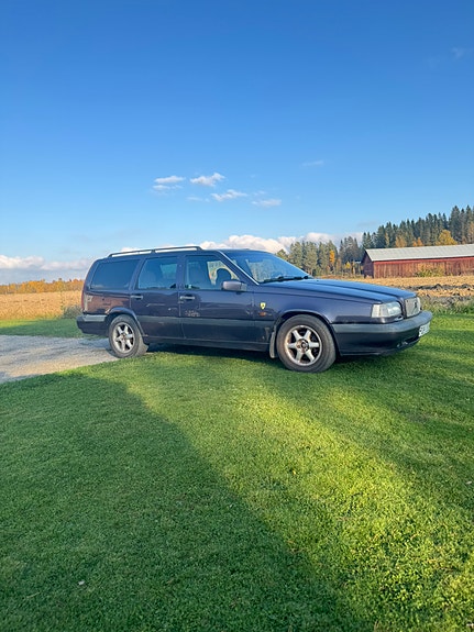 Volvo 850 2 of 3