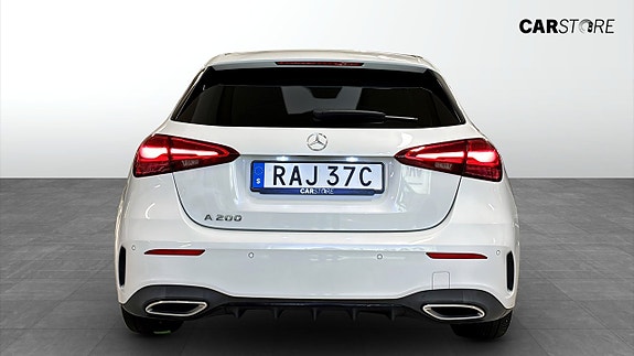 Mercedes-Benz A200 8 of 19