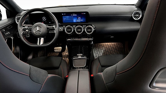 Mercedes-Benz A200 5 of 19