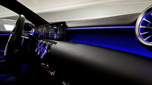 Mercedes-Benz A200 4 of 19