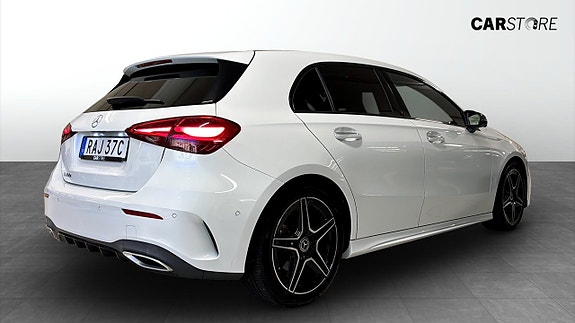 Mercedes-Benz A200 2 of 19