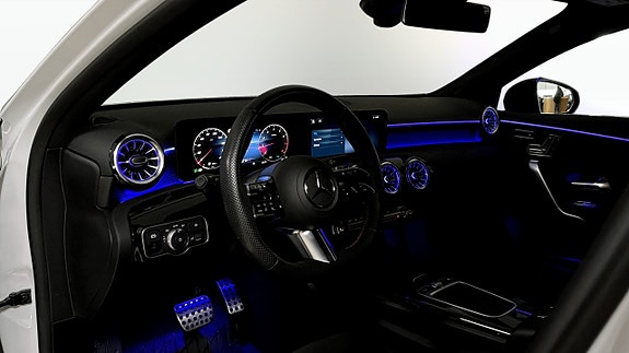 Mercedes-Benz A200 17 of 19