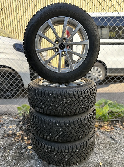 Product image 1 of 2