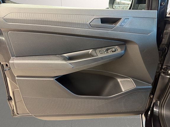 Volkswagen Caddy 18 of 26