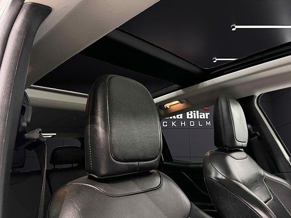Jeep Renegade 7 of 14