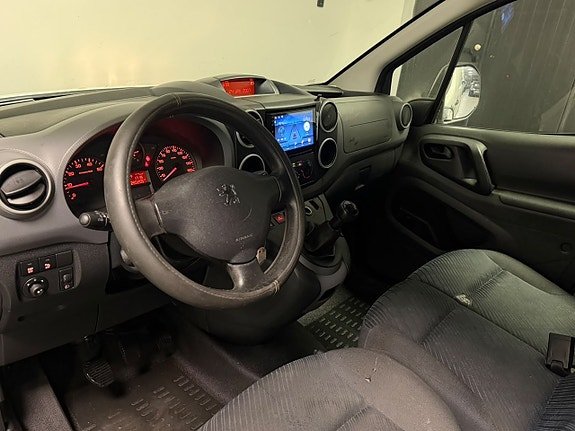 Peugeot Partner 8 of 13