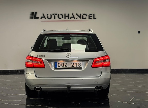 Mercedes-Benz E350 5 of 22