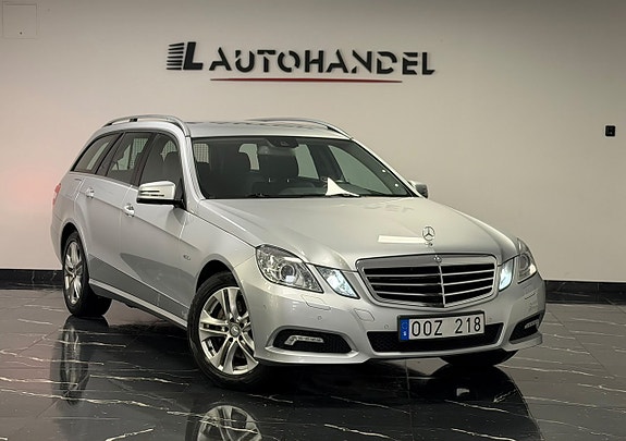 Mercedes-Benz E350 3 of 22