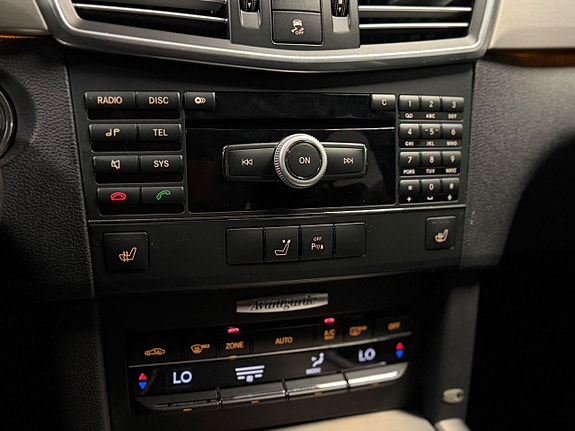 Mercedes-Benz E350 14 of 22