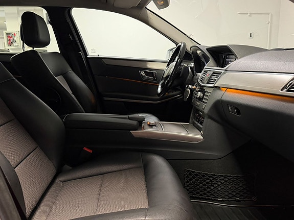 Mercedes-Benz E350 15 of 22