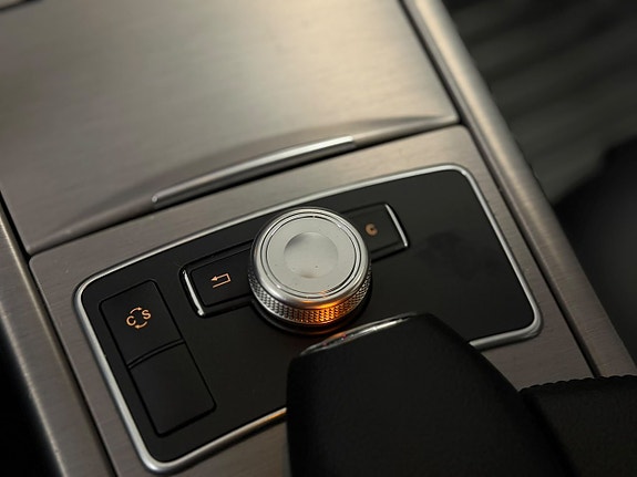 Mercedes-Benz E350 17 of 22