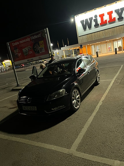 Volkswagen Passat 3 of 5