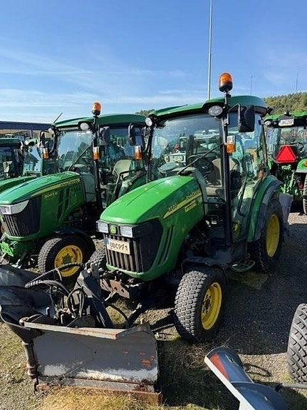 John Deere 3720 KOMPAKTTRAKTOR