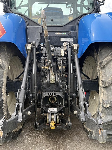 New Holland T7030 3 of 4