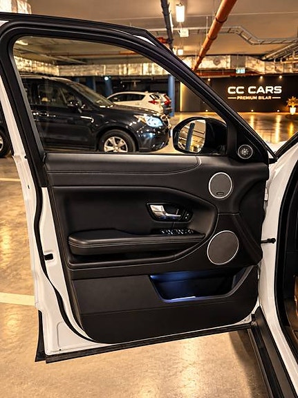 Land Rover Range Rover Evoque 8 of 13