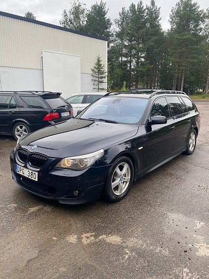 BMW 525d 2 of 4