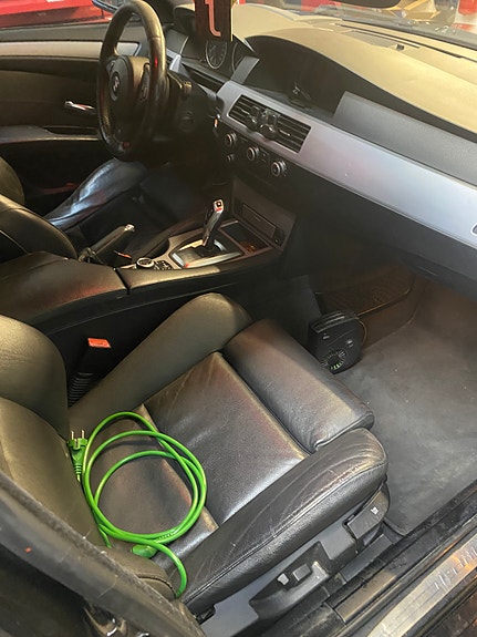BMW 525d 5 of 7
