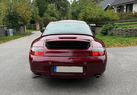 Porsche 911 Carrera 4 of 30