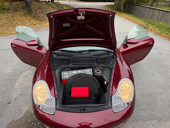 Porsche 911 Carrera 27 of 30