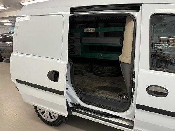 Opel Combo 12 of 24