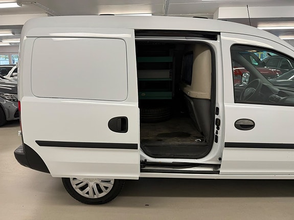 Opel Combo 11 of 24