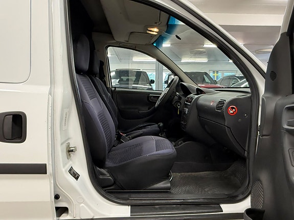Opel Combo 18 of 24