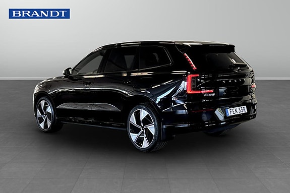 Volvo EX90 2 of 9