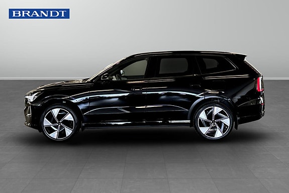 Volvo EX90 3 of 9
