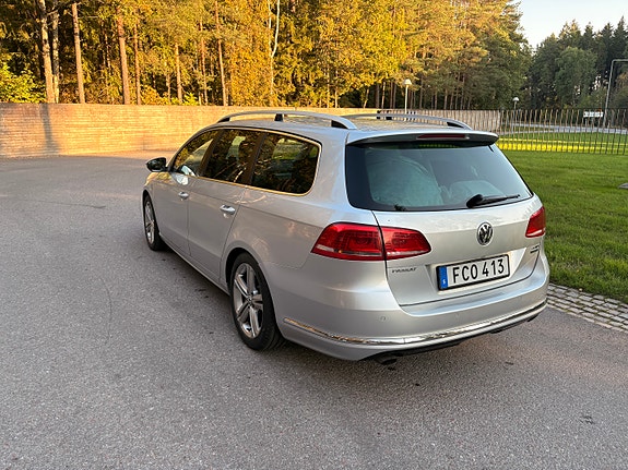 Volkswagen Passat 14 of 27